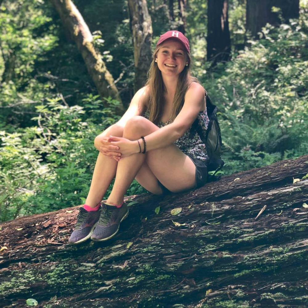 Meet your Posher, Izzy